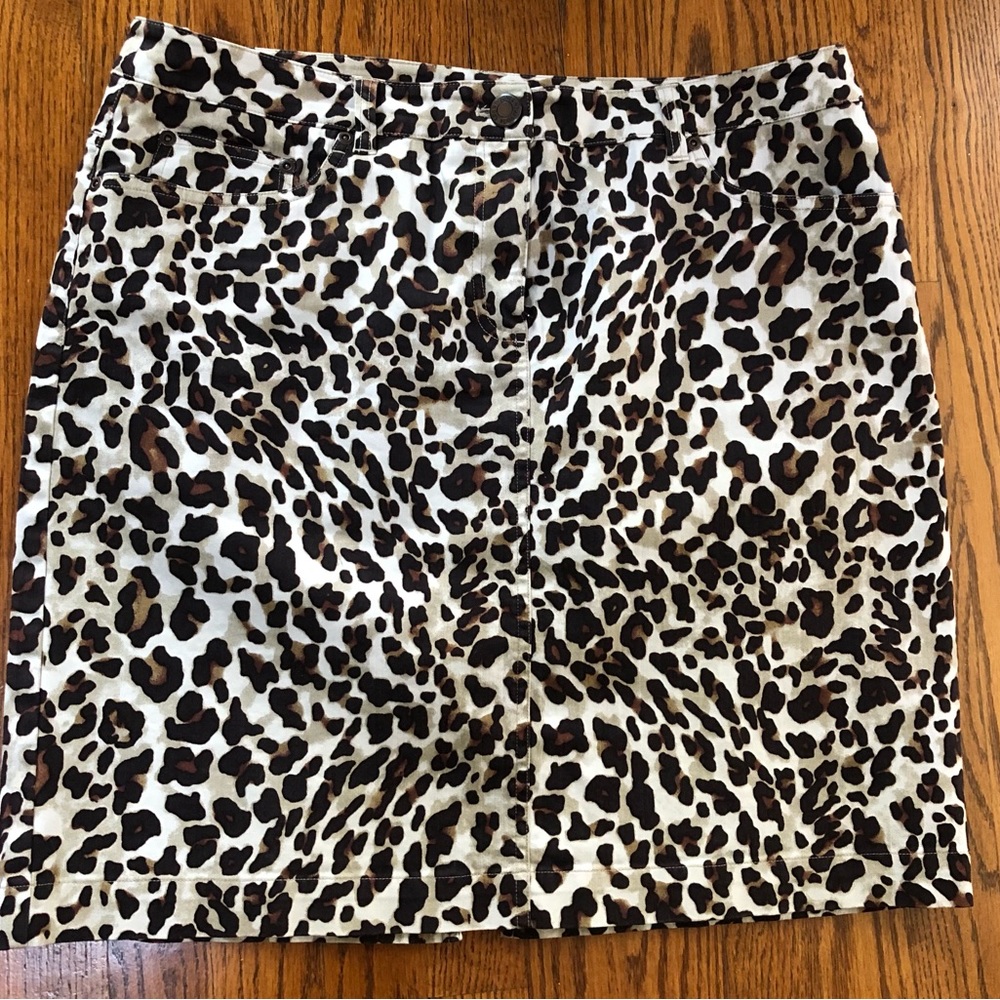 JONES NEW YORK Skirt - LEOPARD Print   Size 10